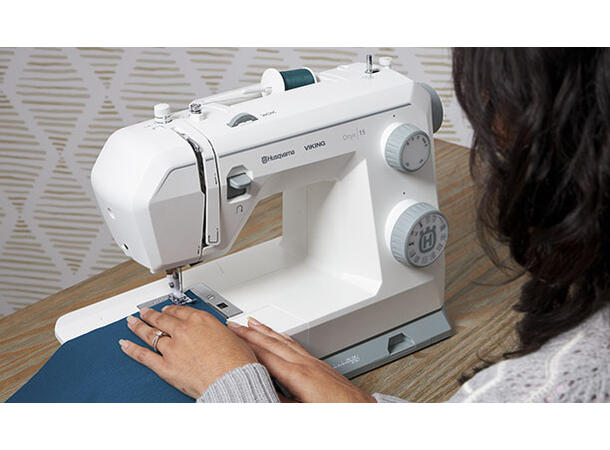 KAMPANJE: Husqvarna Viking Onyx 15 Mekanisk symaskin. 