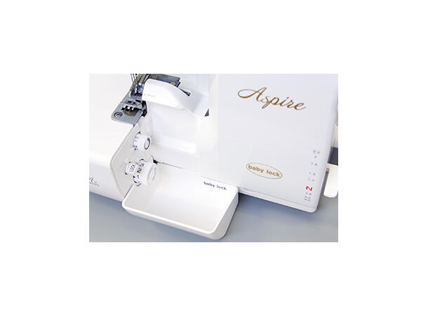 NYHEIT: Baby Lock Aspire Stoff verdi kr 1.000,- følger med! 