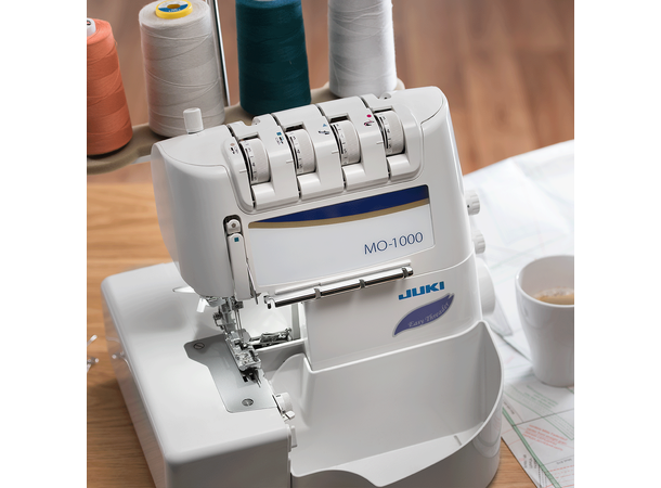 KUPP: Juki MO-1000 Air Overlock Overlock maskin 