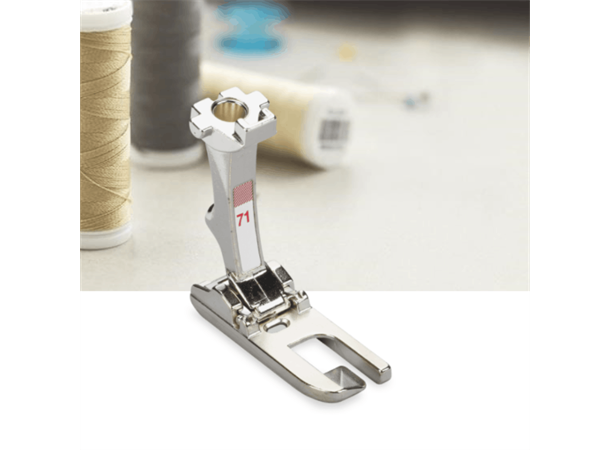 Trykkfot Bernina 71 Kapsømsfot 8mm Passer til Bernina B,C,D,Ea2-4,Eb2-4,Ec 